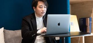 クロスプラットフォーム開発が可能なFlutterなど、最新技術を積極的に採用しています。PCも最新の端末を支給。よりよい環境で仕事がしたい方におすすめです。