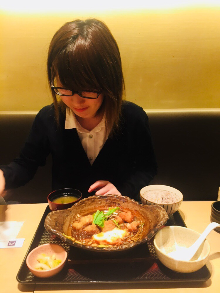 チン シャキ