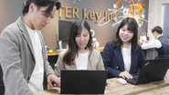 PCとスマホがあればできる事業のみ展開しています。