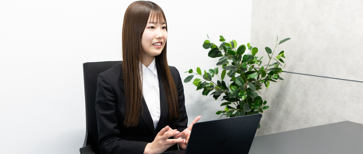 窓口対応で依頼者様の一歩を後押しできます。安心と信頼を届ける仕事。