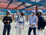 現場へ足を運ぶ場面もあり、お客様と同じ目線に立ちながら産業課題の解決を目指します。