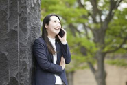 オフィスの周りにある公園で！煮詰まった時は外の風に吹かれながら壁打ちもいいですよね♪