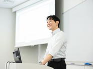 「スキルを教える、その先へ。」ITを“わかる”から“使える”へ、そして“伝えられる”力へ。企業と社会の成長を支える研修の現場です。