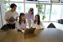 バックオフィスを統括する経理メンバー｜スタートアップの成長を支える！