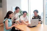 チームで仕事をするので、リモートでも1人ではありません！