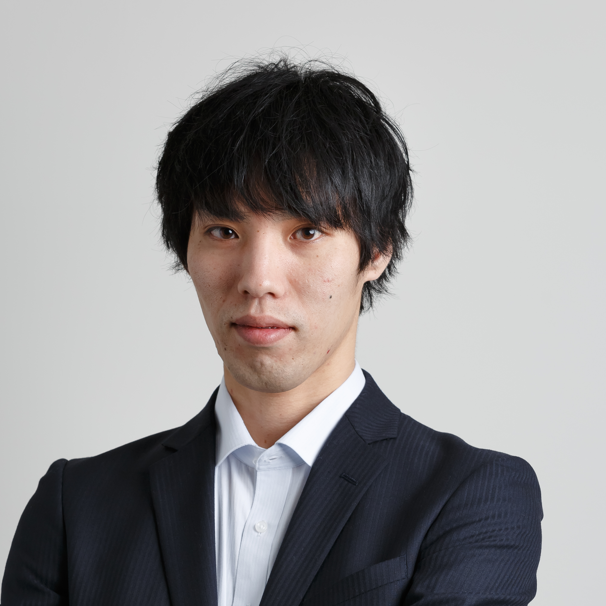 川田　理一郎