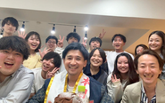 メンバー同士仲が良く、プライベートで出かけることもあります。