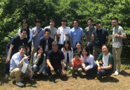 業界を問わず定期的に社内メンバーで行く工場ツアー