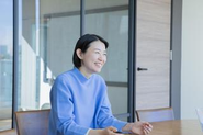 「時間を切り売りする人生はもったいない。」単にお給料のために労働を切り売りするのではなく、情熱を注げる仕事に出会ってほしい。
