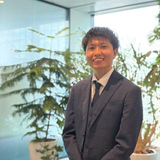 岡安 諒