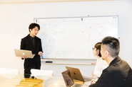 発言に“正解”を求めない。多様な意見が価値になる企業です。