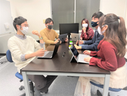 マーケターは常にセールスサイドと頻繁にMTGし、連携を取りながら進めています！