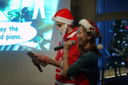 クリスマス会の司会にも気合が入ります