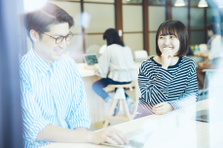 UI/UXデザイナー募集！上流から携わり、チームでサービスを成長させる