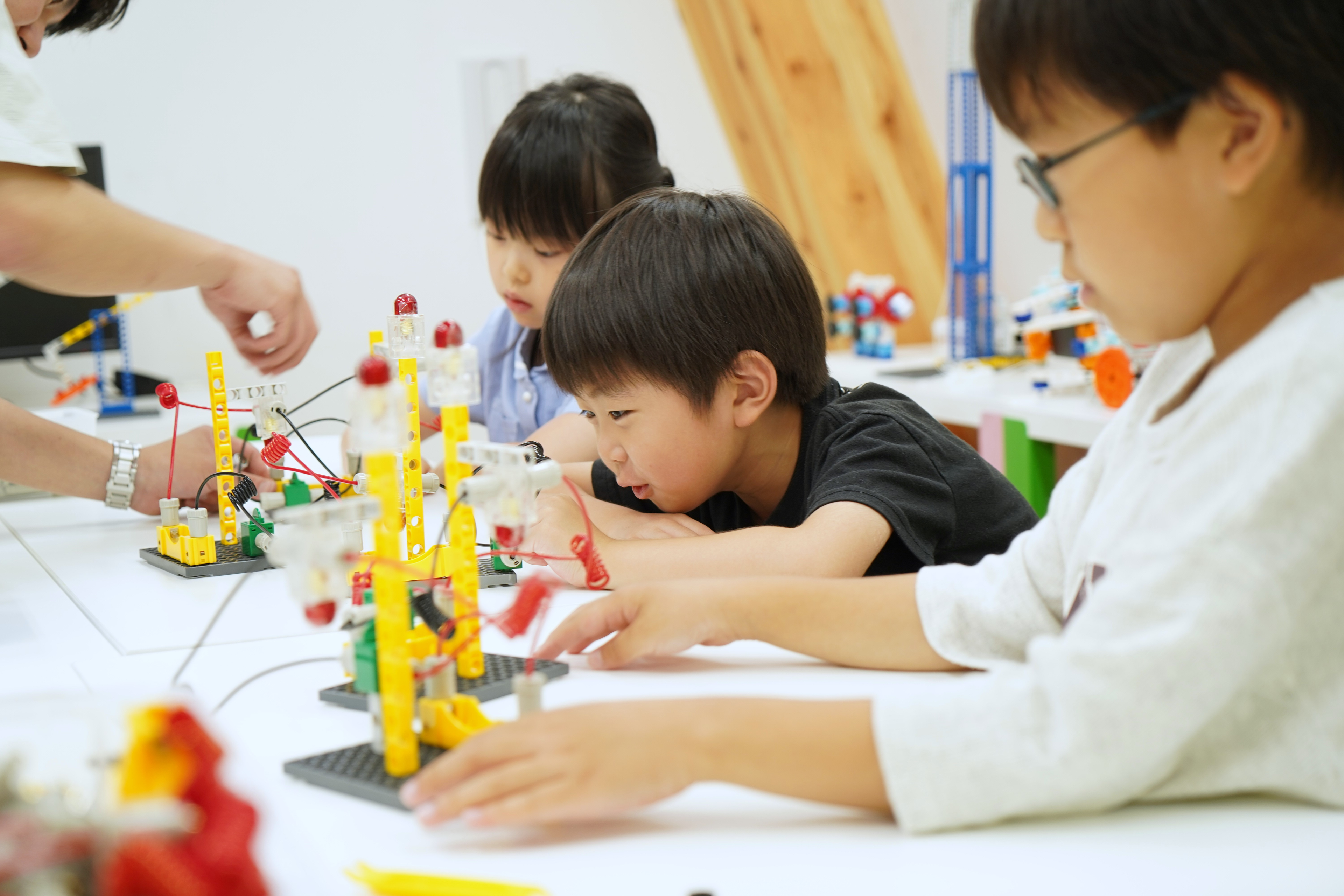 アオバジャパン・バイリンガルプリスクール様でSTEAM教育導入決定！