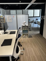 竣工して3年の築浅オフィス