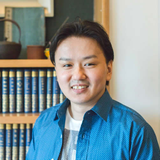 イイヅカ アキラ