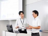 1日をどう進めるかは、担当する講師が決める