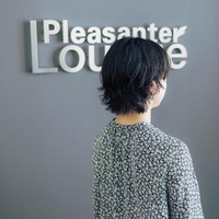 洞 まり恵