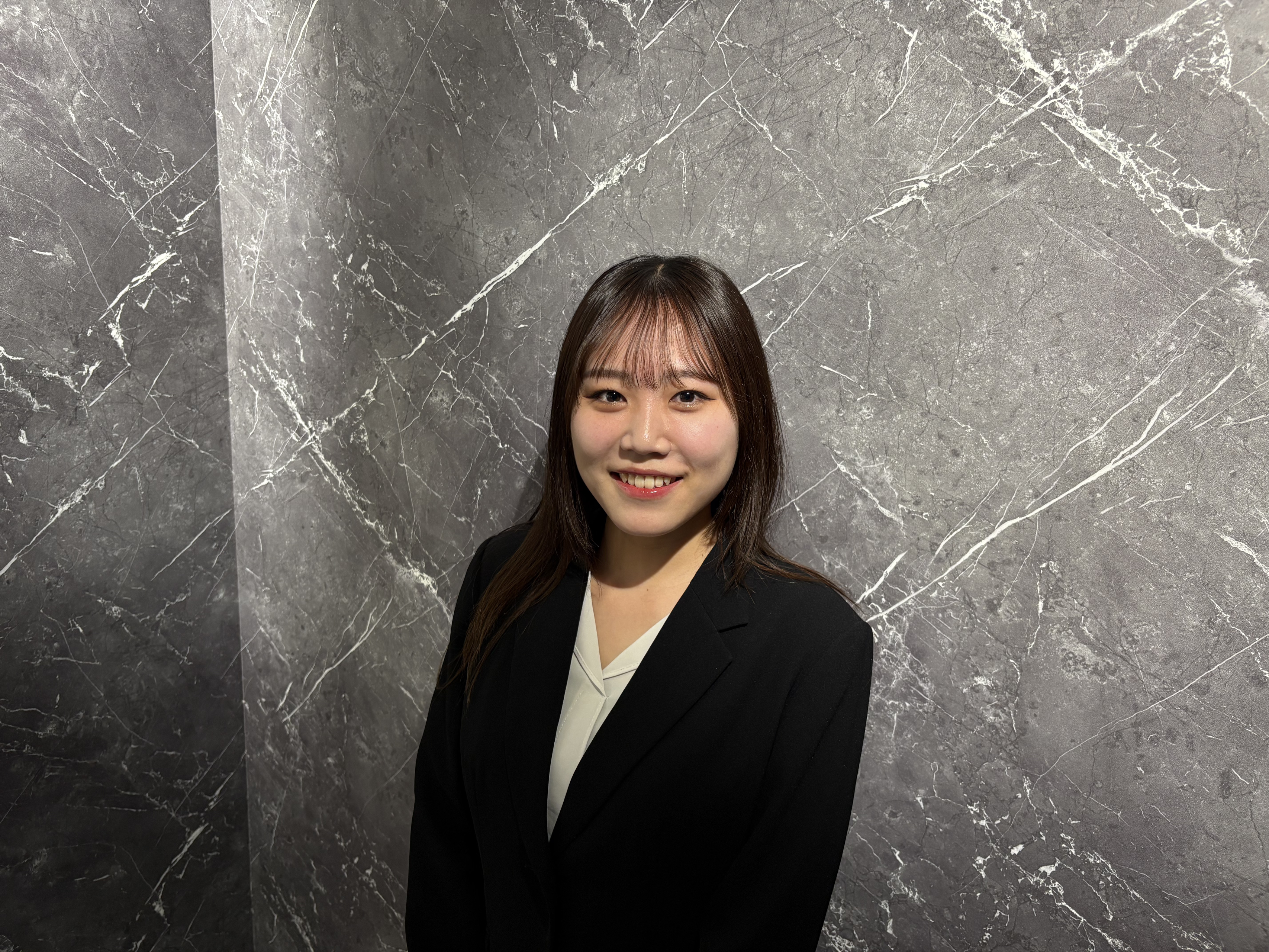 「“営業向いてない”と言われた私が、MVPを取るまでにやったこと」──営業未経験から2年でトップになるまで