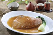ふかひれをはじめ、幅広い中華食材を取り扱っています。