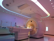 全国各地でMRIなどの工場を行っています。医療の現場なのでこれからも安定して仕事がもらえる仕事なので安心して仕事ができます