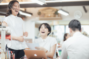 笑顔に溢れるお仕事