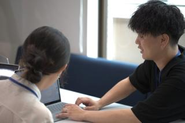 困ったらすぐに頼れる先輩に相談可能！
