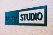 taskey STUDIOはスマホに最適化されたエンターテイメントを創出する自社コンテンツ制作スタジオです。