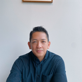 小宮山　哲史