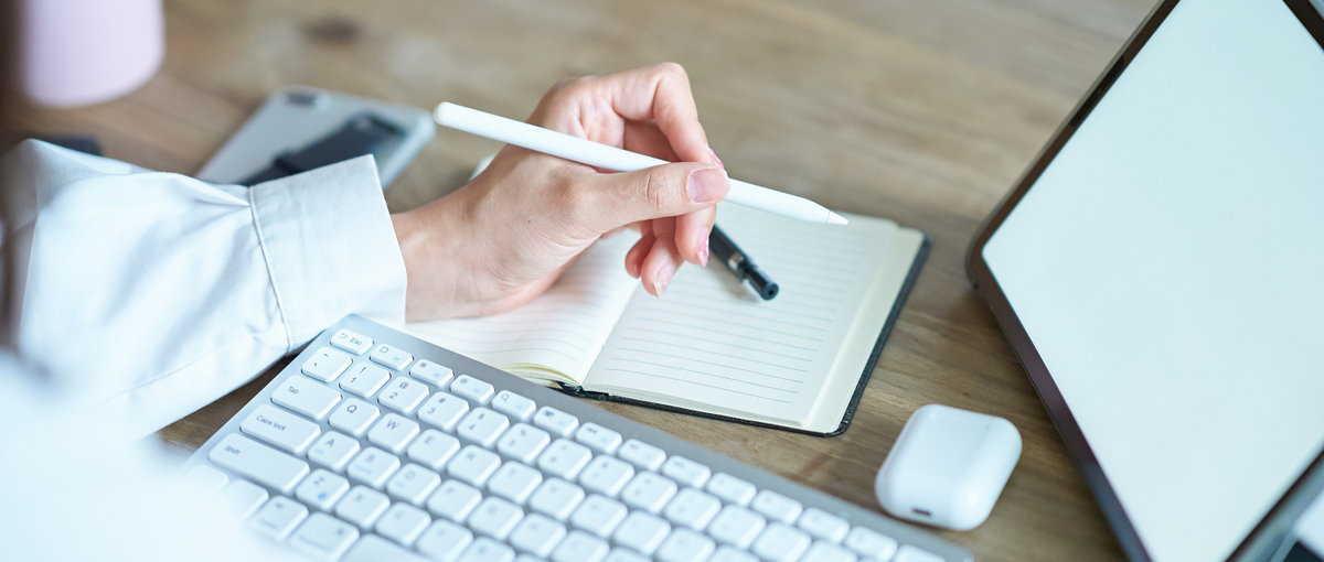 オウンドメディアのコラム記事ライター募集！