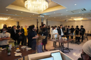 第6期のスタートにあたり、豪華な会場でのクックオフミーティング&パーティーを実施。全員に景品があたるビンゴ大会で大盛り上がり。