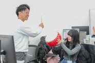 「三方よし」な仕事をしたときは、皆で太鼓を叩いて祝います♪