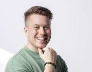 CEOのラーション。