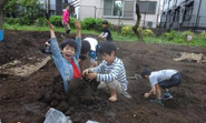 穴に刺さったオレ　というあそび