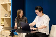 常にピリピリしていたり、話しかけてもイヤな顔をしたり、「お手並み拝見」の様に煽るようなメンバーはいません。「手を止めて話を聞いてくれるな」と感じる機会がきっとたくさんあります。