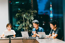 新規事業・M＆Aによる事業多角化・高度化を進めるdelyの経営企画を募集！
