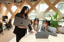 美容アパレルメインのインフルエンサーマーケティングディレクター募集！