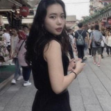 漆原由梨奈