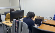 創業当初はメンバーも少なく、正社員は代表徃西とCTOの2人と業務委託数名でした。