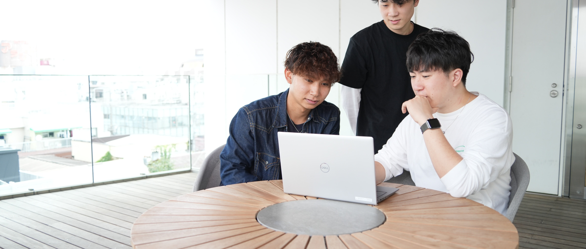 26卒募集｜吉祥寺でチーム開発、目指せフルスタックエンジニア！｜新卒採用