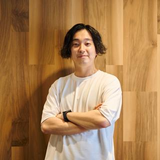 yoneda r