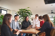 フラットでオープンな企業文化。