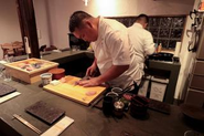 施設内に出張シェフを呼んで寿司パーティー