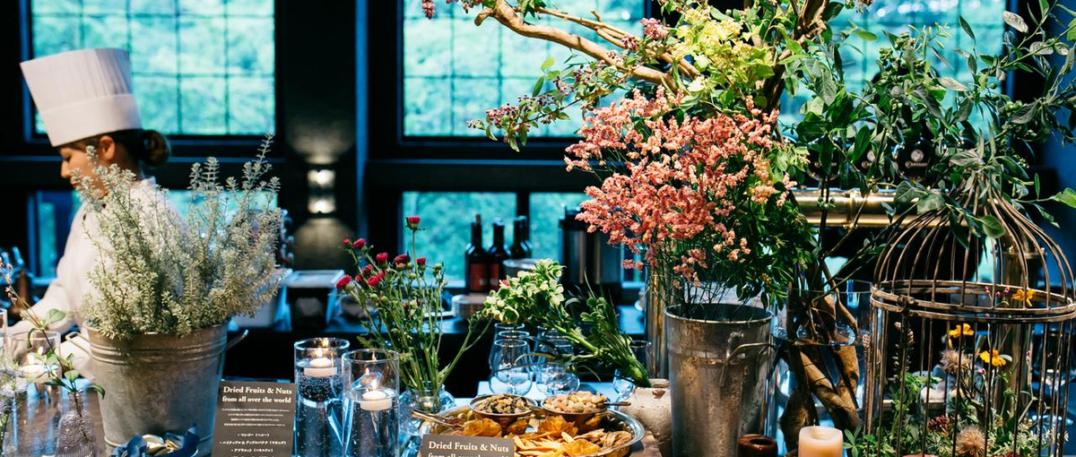 輸入から開発、販売まで一貫。文化を掘り起こし、表現する！｜パティシエ募集