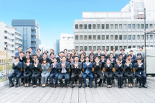 ＼育成前提採用／累計4000名育成の当社で夢中になれることを見つけよう！