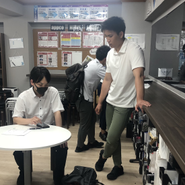 できてる先輩にすぐ聞ける環境！