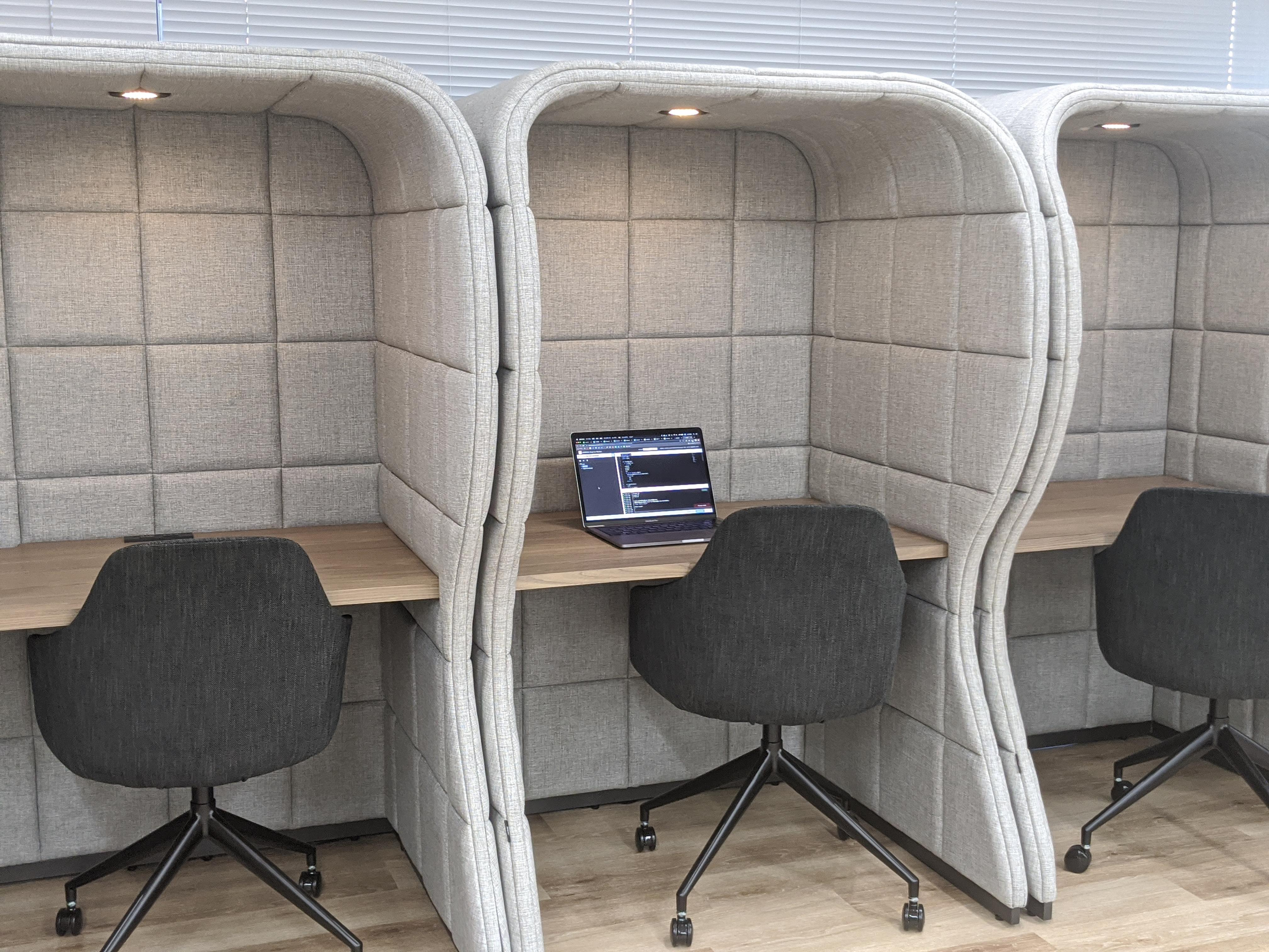 "週1日出社・週4日任意リモートワーク"って実際どうなの？働き方から採用までまとめました！