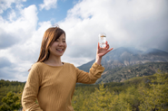 鹿児島出身のさきぴーがお送りしました（桜島と、芋焼酎を添えて）