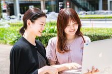 約1200万人が利用する自社toCサービスを支えるWEBエンジニア募集！